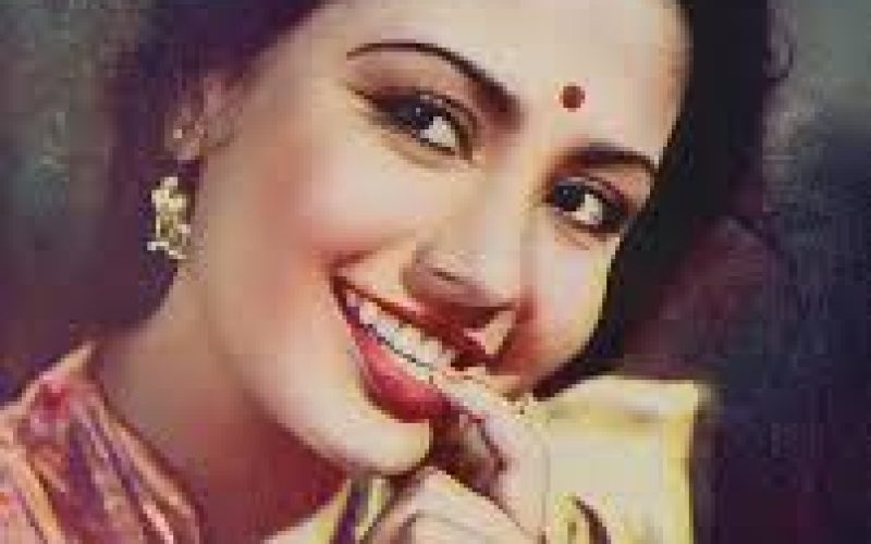 Meena Kumari Bollywood’s Tragedy Queen